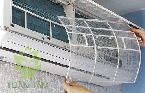 Nên bảo trì, vệ sinh máy lạnh thường xuyên